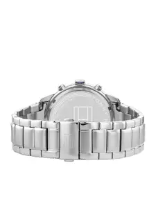 Tommy Hilfiger Men Blue Dial & Silver Toned Stainless Steel Bracelet Style Straps Analogue Watch TH1791949