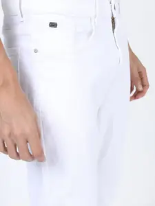 KETCH Men White Tapered Fit Mildly Distressed Stretchable Cotton Jeans