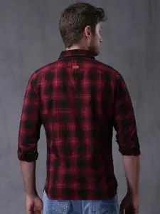 WROGN Red & Black Slim Fit Checked Casual Shirt