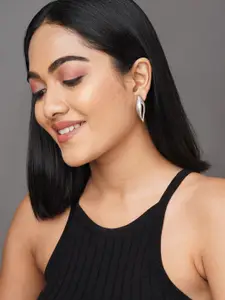 Binnis Wardrobe Silver-Toned Contemporary Stud Earrings