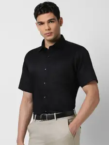 Van Heusen Men Black Slim Fit Formal Shirt