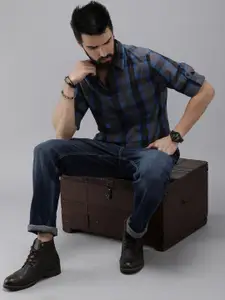 The Roadster Lifestyle Co. Men Blue & Black Checked Pure Cotton Casual Shirt