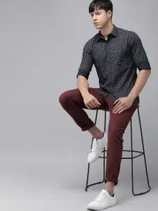 Arrow Sport Men Pure Cotton Manhattan Slim Fit Ditsy Floral Printed Casual Shirt