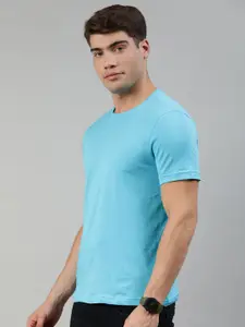Huetrap Men Blue Solid Pure Cotton T-shirt