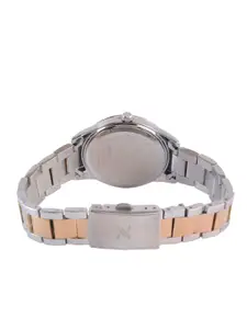 Daniel Klein Women Silver-Toned Dial & Silver Toned Stainless Steel Bracelet Style Straps Analogue Watch DK 1 13045-4