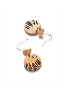 SOHI Gold-Toned Contemporary Studs Earrings