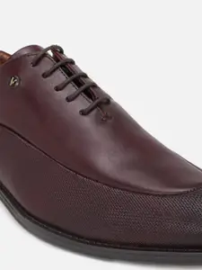 Van Heusen Men Maroon Solid Leather Formal Oxfords