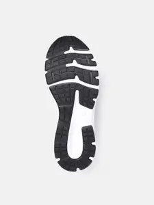 ASICS Men Black Woven Design JOLT 3 Running Shoes