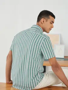 Andamen Men Green Classic Striped Casual Shirt