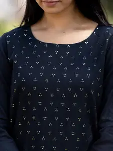 KAAJH Women Black Geometric Embroidered Kurta