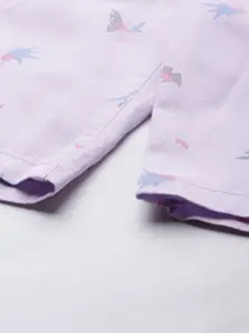 The Indian Garage Co Men Lavender Conversational Printed Slim Fit Shorts