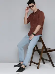 Levis Men Rust Red & Black Slim Fit Printed Casual Shirt