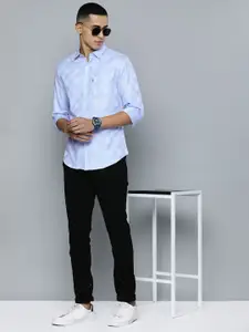 Levis Men Light Blue Slim Fit Checked Pure Cotton Casual Shirt