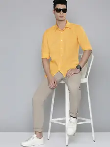 Levis Men Yellow Slim Fit Solid Linen Casual Shirt
