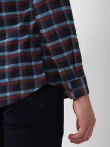 Van Heusen Sport Men Navy Blue Slim Fit Checked Casual Shirt