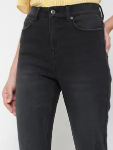 Vero Moda Women Grey Mildly Distressed Jeans