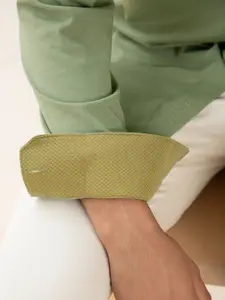 Andamen Men Green Casual Shirt