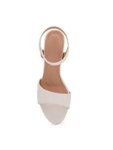 Style Shoes White Solid Block Heels