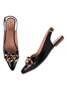 Shoetopia Women Black pointed toe Embellished Flats