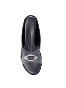 AROOM Women Grey One Toe Flats