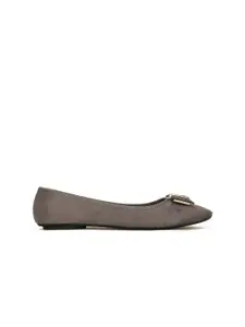 Bata Women Grey Textured Bows Flats