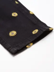 FOREVER 21 Women Floral Embroidered Stretchable Jeans
