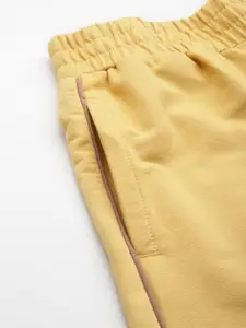 FOREVER 21 Women Mid-Rise Contrast Tipping Shorts