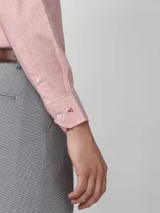 Van Heusen Men Pink Slim Fit Checked Formal Shirt