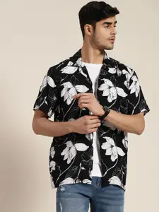 Hancock Men Black & White Relaxed Fit Floral Printed Casual Shirt