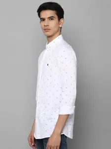 Louis Philippe Jeans Men White Slim Fit Printed Casual Shirt