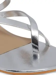 Monrow Silver-Toned  PU Party Block Sandals