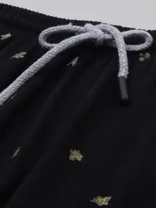 Kryptic Women Relaxed Fit Leaf Printed Lounge Pants