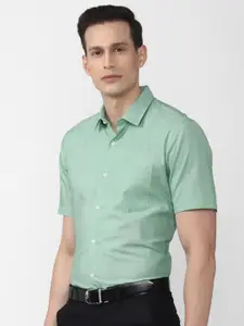 Peter England Men Green Formal Shirt