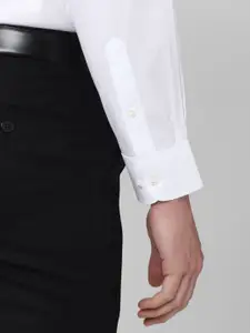 Van Heusen Men White Regular Fit Formal Shirt