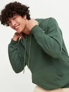 Trendyol Men Green Typography Printed Hooded Sweatshirt