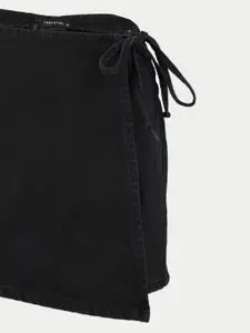 Trendyol Women Black Solid Mid-Rise Cotton Denim Shorts