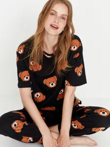 Trendyol Women Black & Brown Printed Night suit