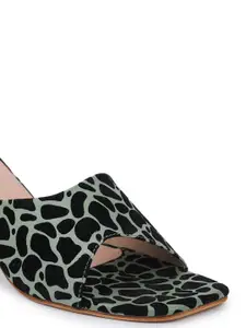 Shezone Women Green Printed Block Heels