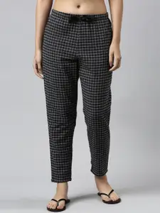 Enamor Women Charcoal & White Checked Night suit