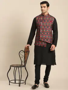 KISAH Men Black Kurta with Churidar & Nehru Jacket