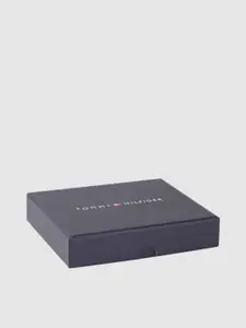 Tommy Hilfiger Men Tan Leather Two Fold Wallet
