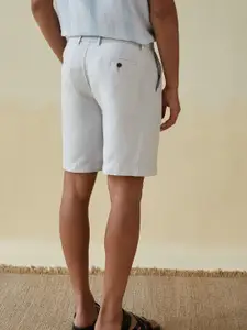 Andamen Men Grey Linen Shorts