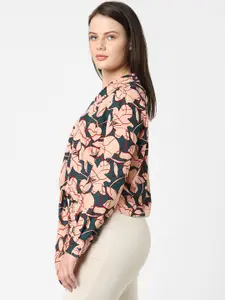 Vero Moda Green & Peach-Coloured Floral Print Shirt Style Crop Top