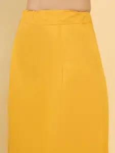 Soch Women Golden Solid Cotton Saree Shapewear