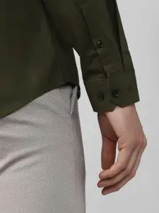V Dot Men Olive Green Slim Fit Casual Shirt