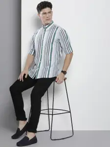 Nautica Men Classic Fit Striped Button-Down Collar Casual Shirt