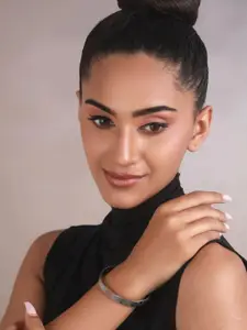 Priyaasi Women Brass Silver-Plated Bangle-Style Bracelet