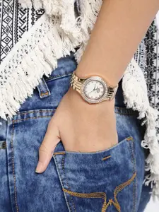 GIO COLLECTION Women Off-White Embellished Analogue Watch G2031