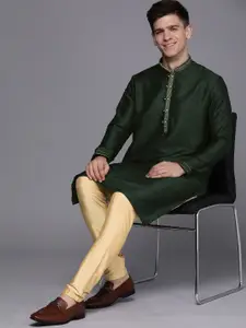 Manyavar Men Green Solid Kurta with Churidar