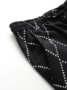 MBeautiful Women Black & White Printed Organic Cotton Night suit